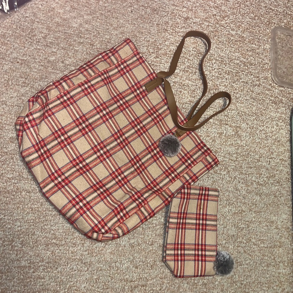 red and tan plaid flannel tote bag and cosmetic bag set